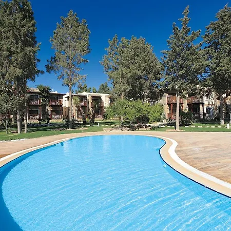 Camelot Boutique Hotel 4*