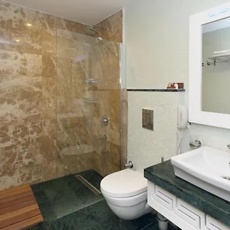Camelot Boutique 4*